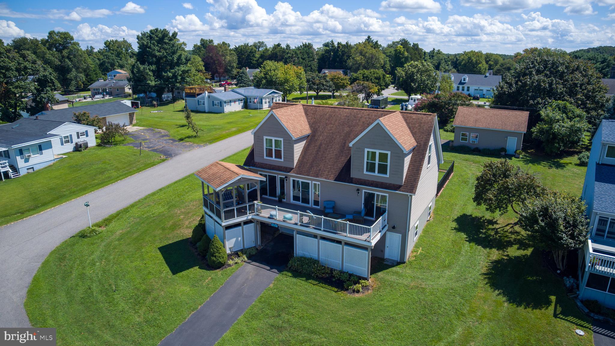 WEST VIEW SHORES - Residential