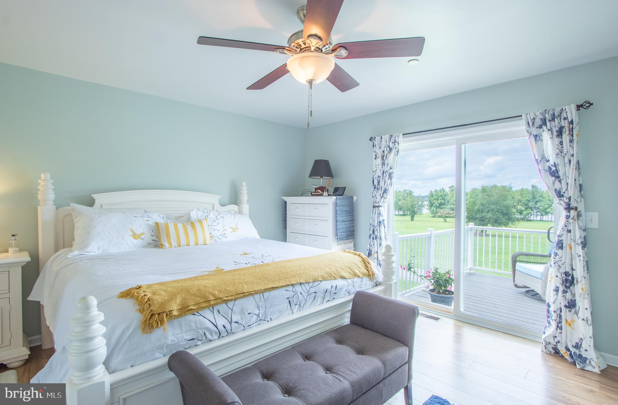 WEST VIEW SHORES - Residential