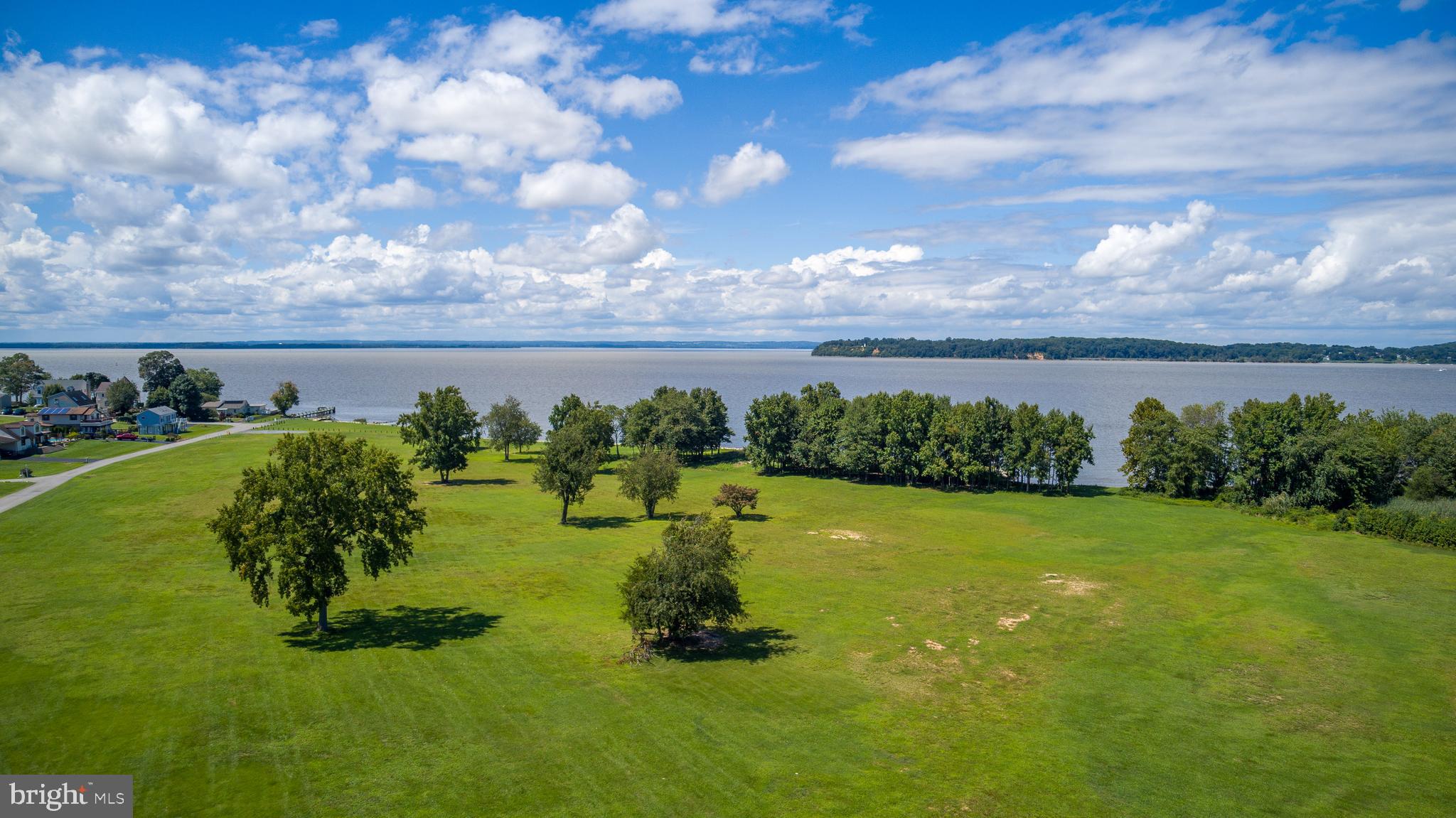 WEST VIEW SHORES - Residential