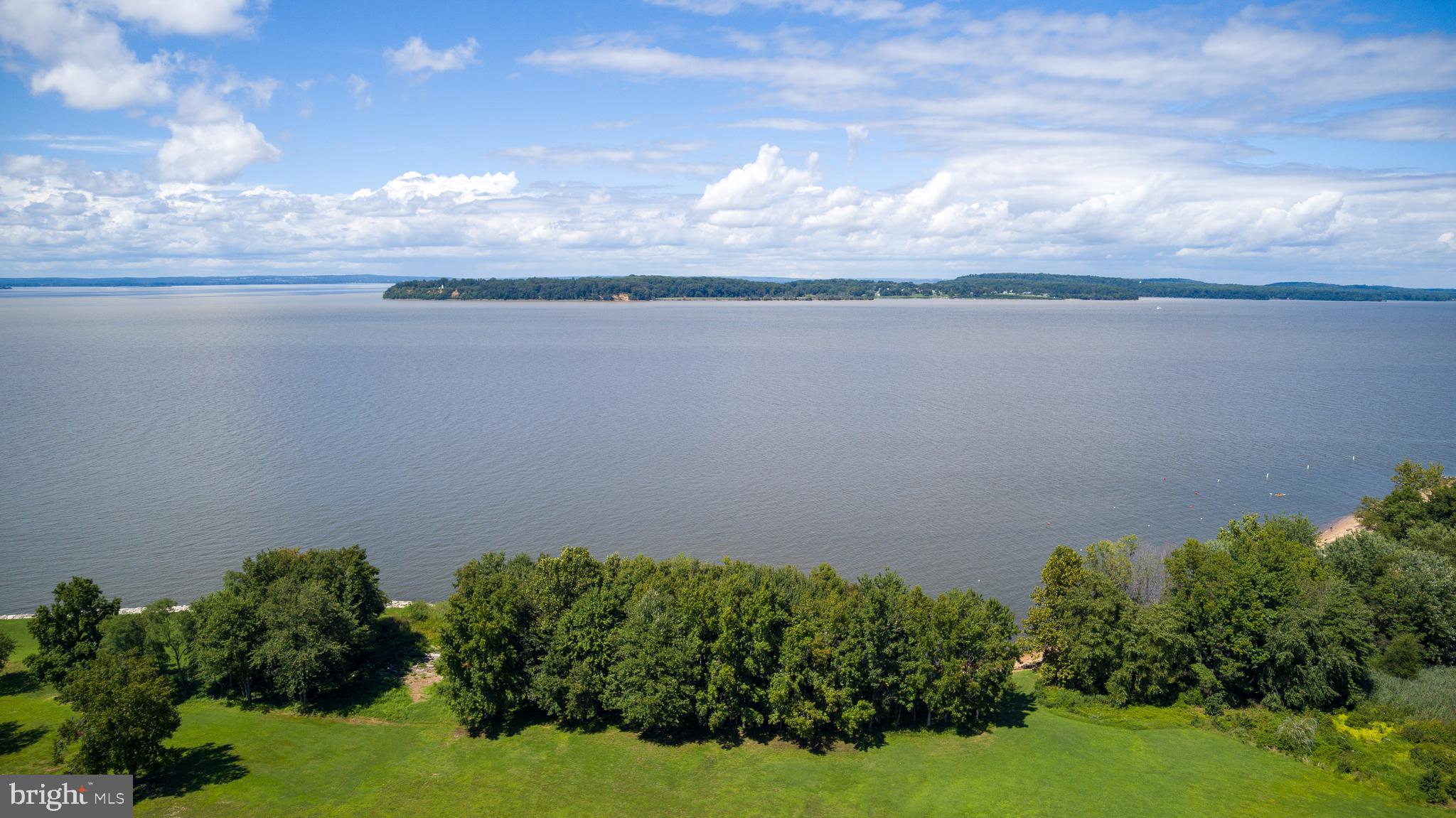 WEST VIEW SHORES - Residential