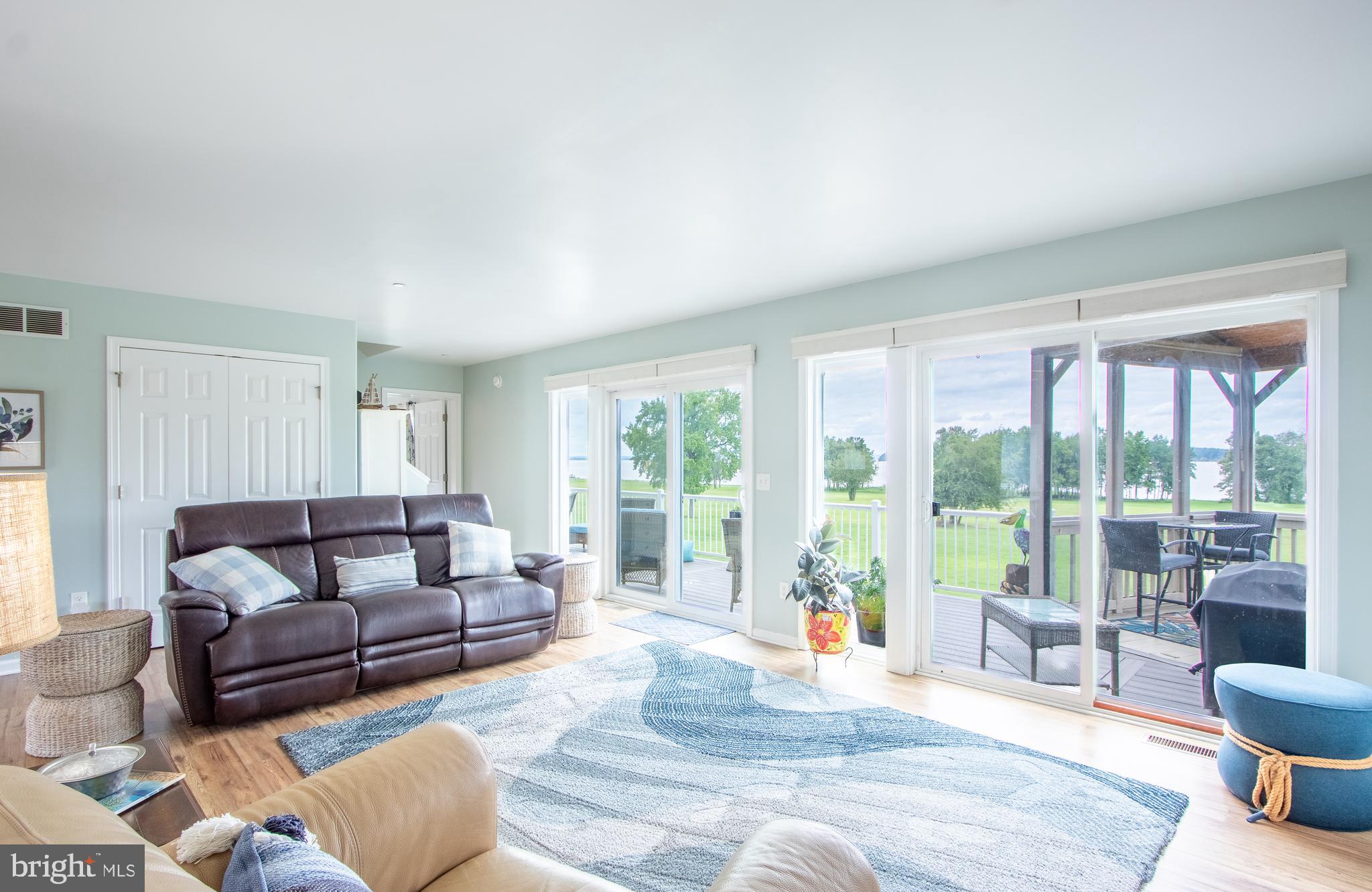 WEST VIEW SHORES - Residential