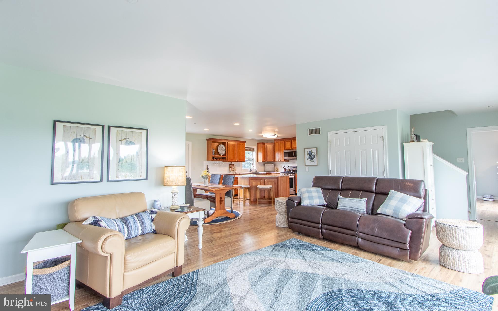 WEST VIEW SHORES - Residential