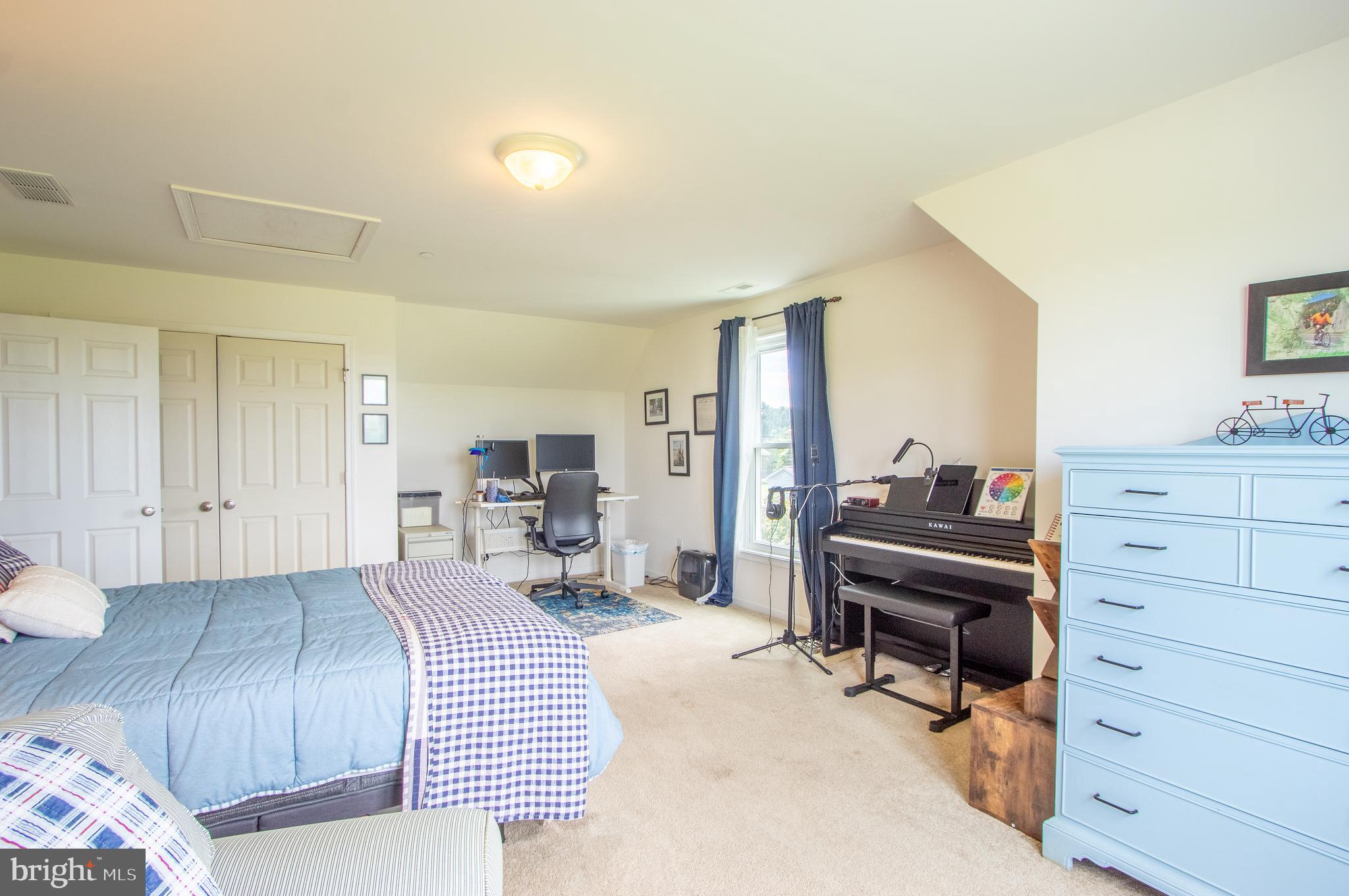 WEST VIEW SHORES - Residential