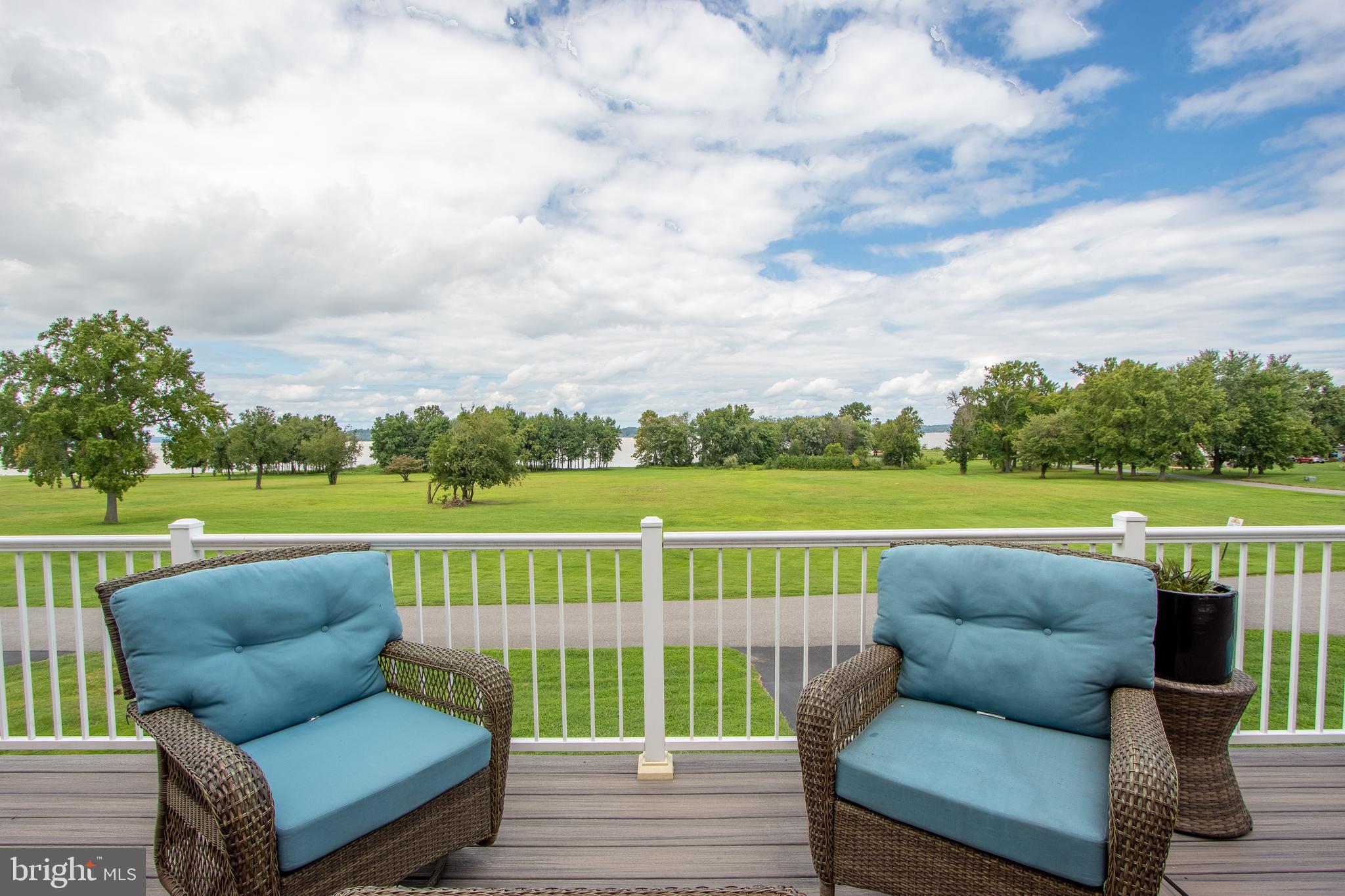 WEST VIEW SHORES - Residential