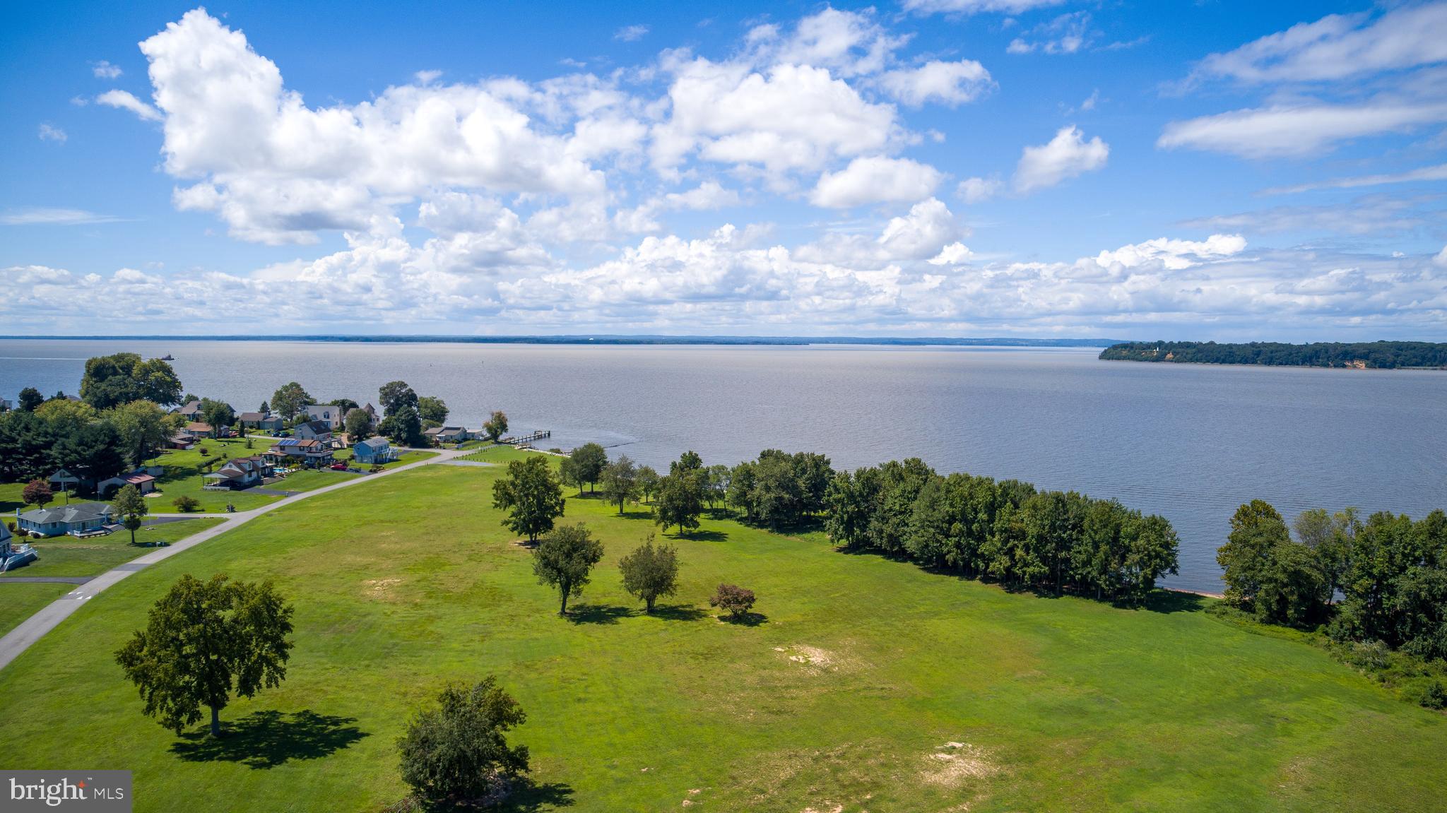 WEST VIEW SHORES - Residential