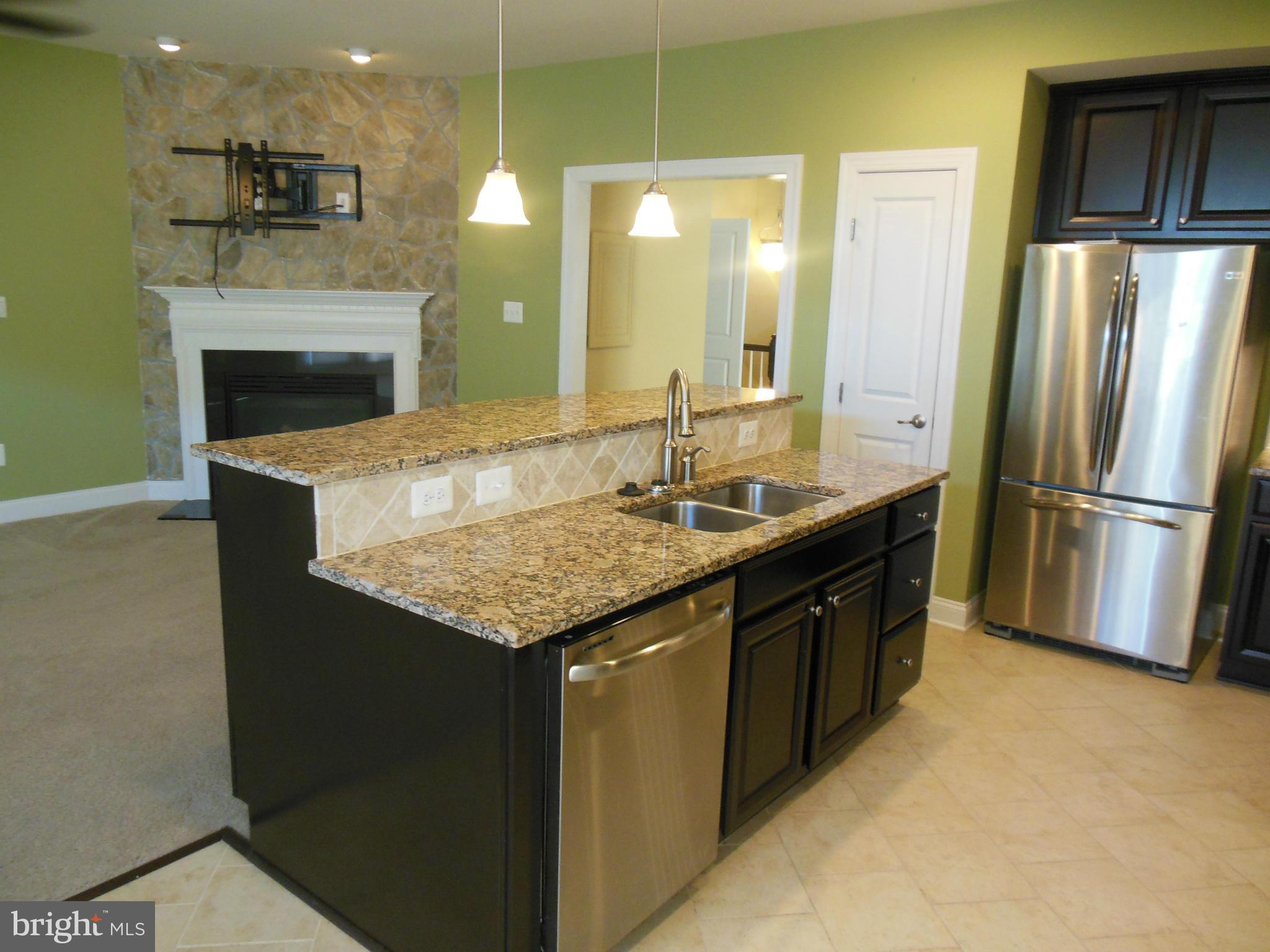 RED OAK CROSSING - Residential Lease