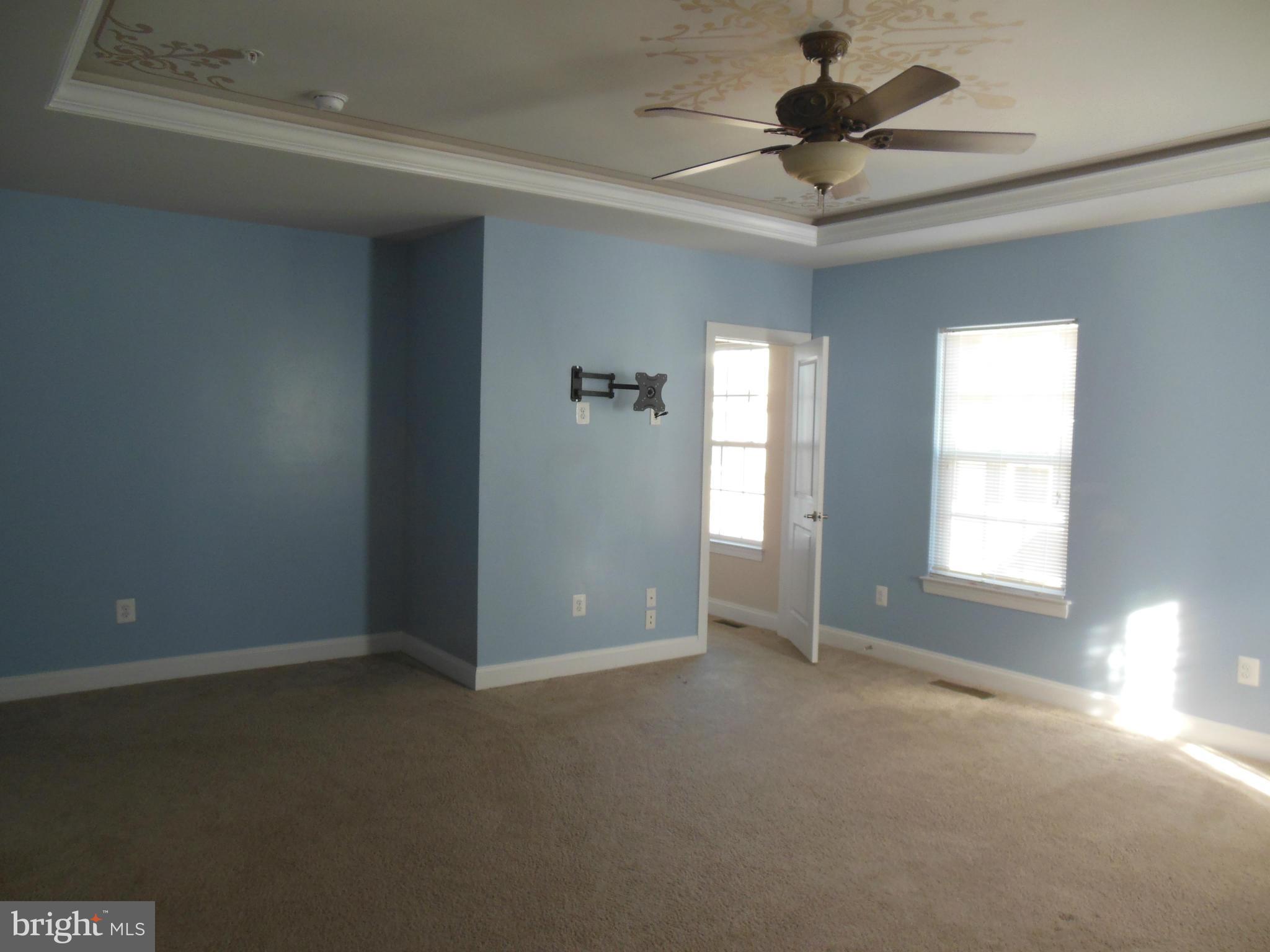 RED OAK CROSSING - Residential Lease