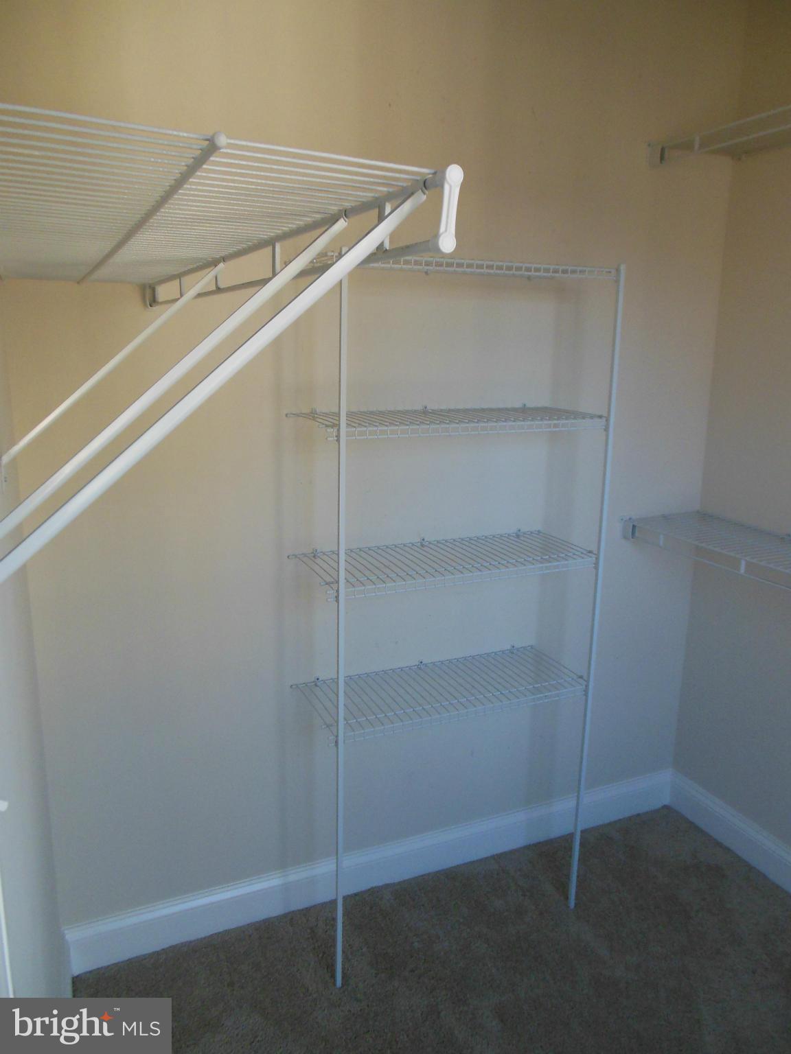 RED OAK CROSSING - Residential Lease