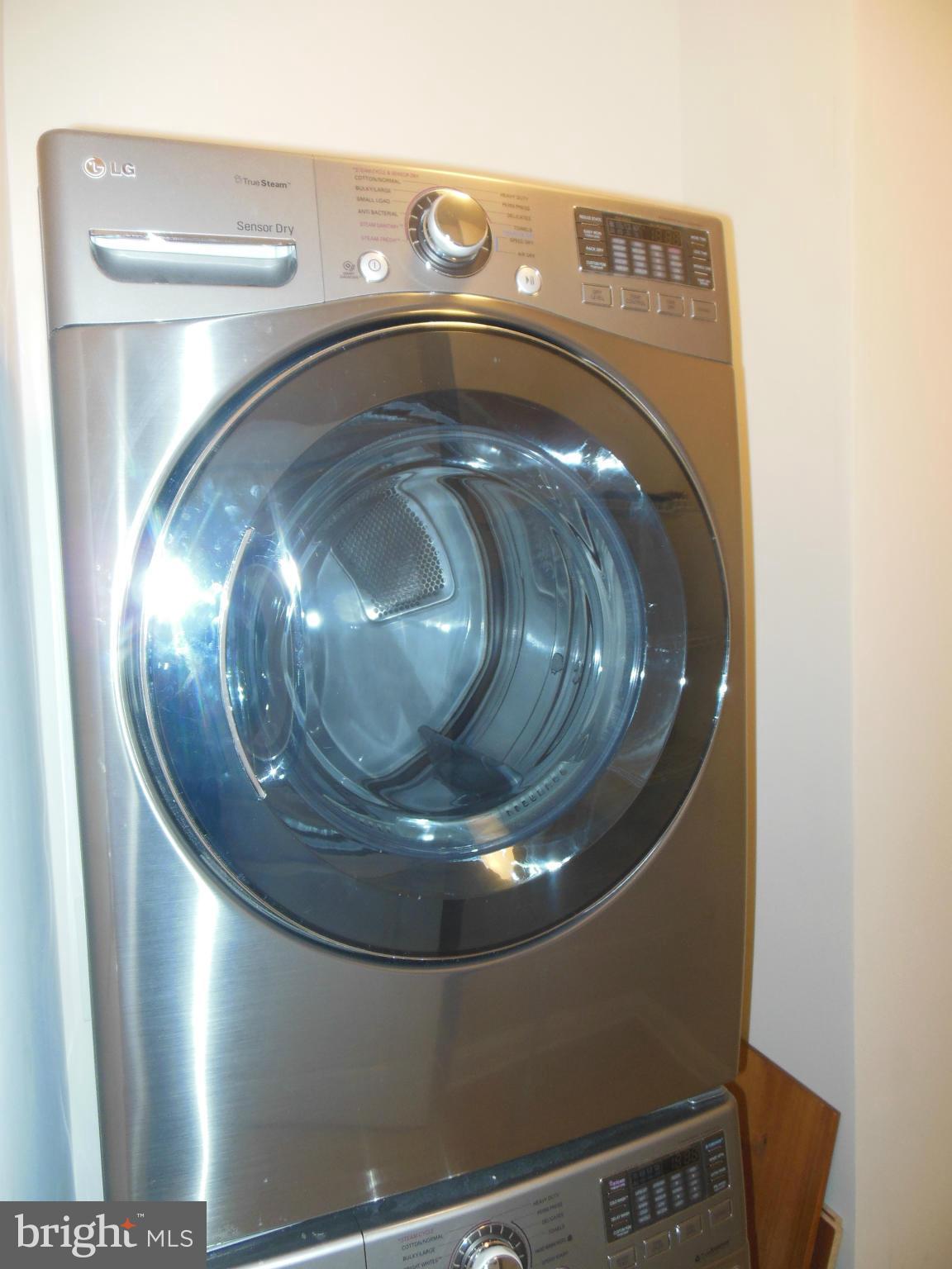 RED OAK CROSSING - Residential Lease