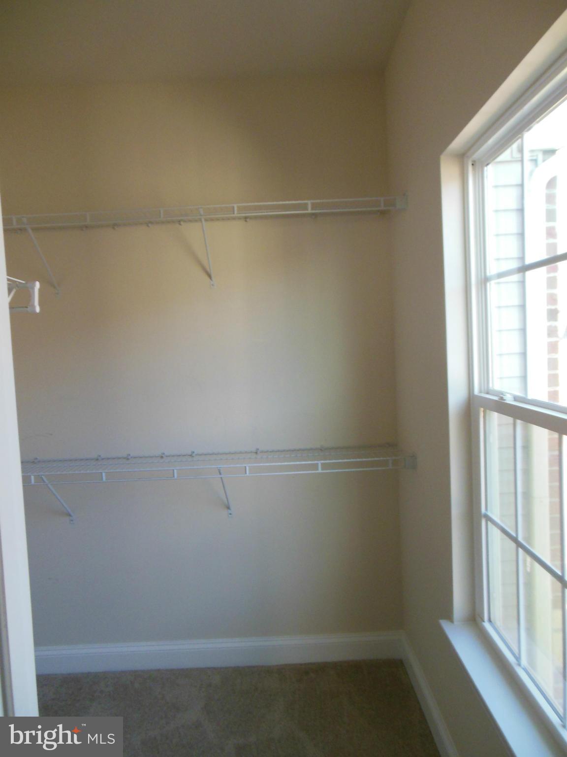 RED OAK CROSSING - Residential Lease