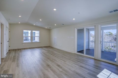 listing image 50
