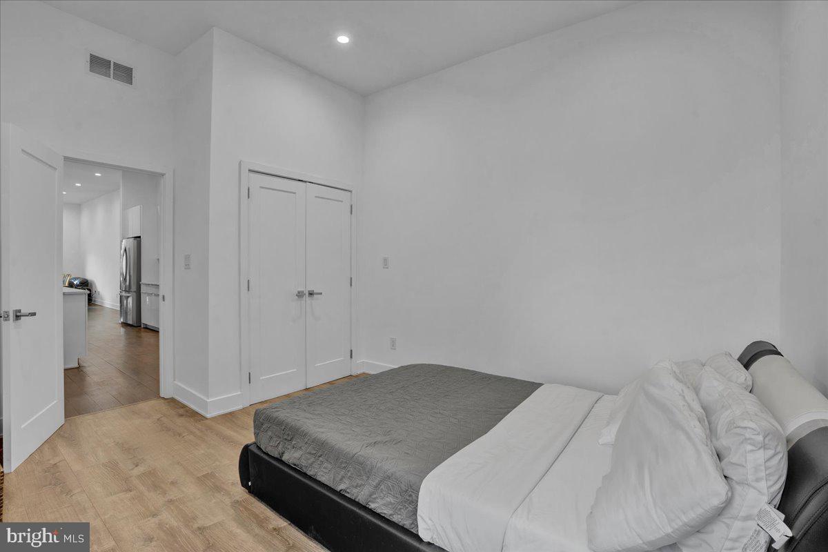 POINT BREEZE - Residential Lease