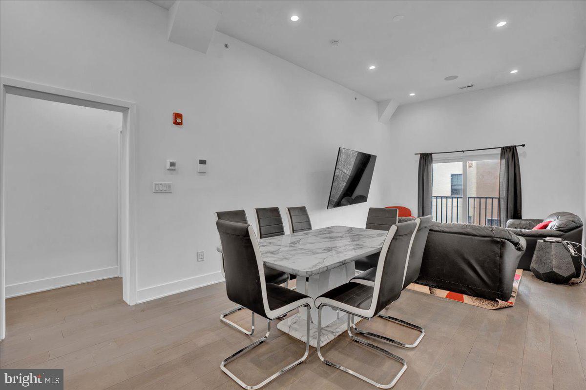 POINT BREEZE - Residential Lease