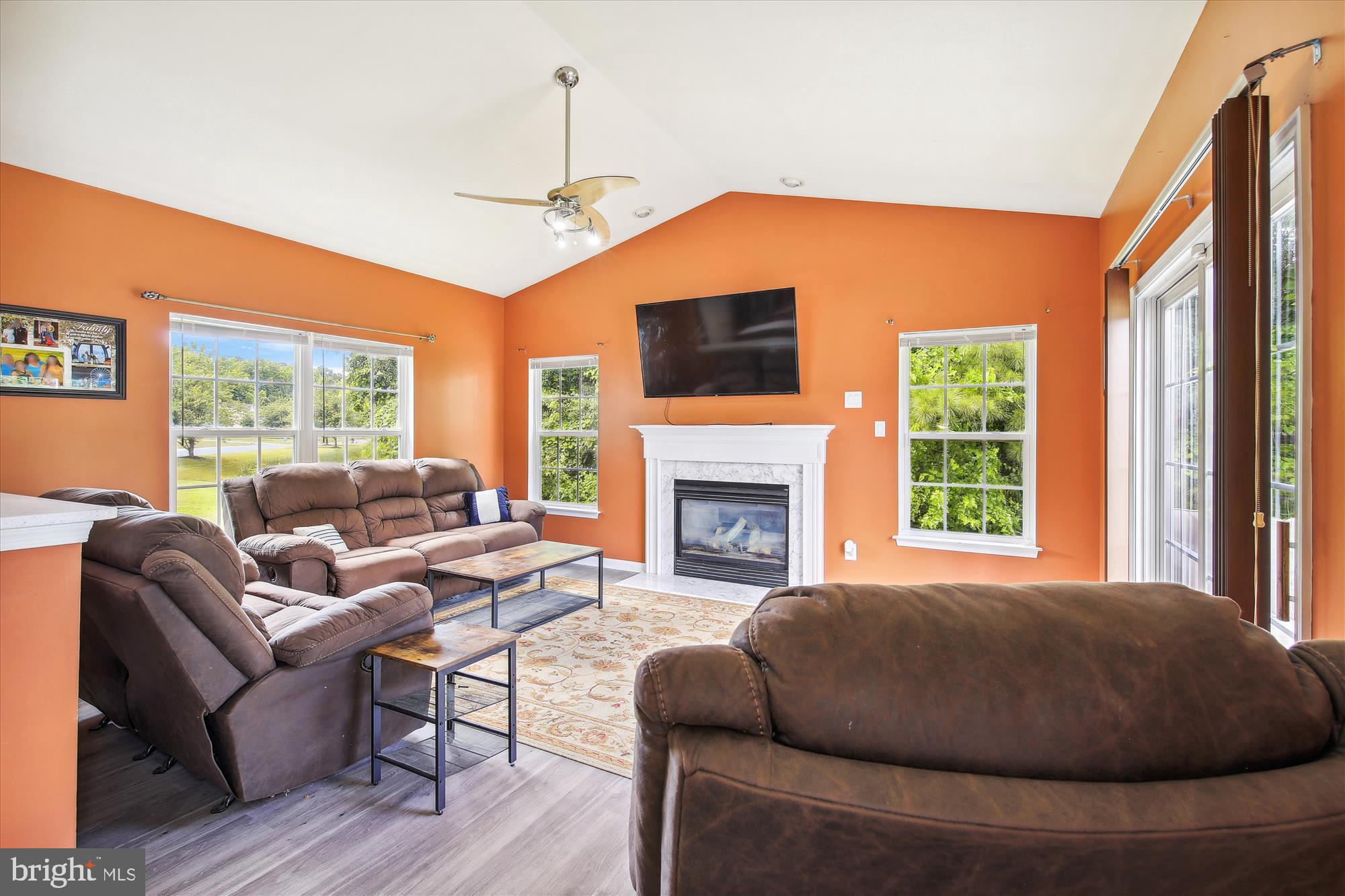 SHADOW HILLS - Residential