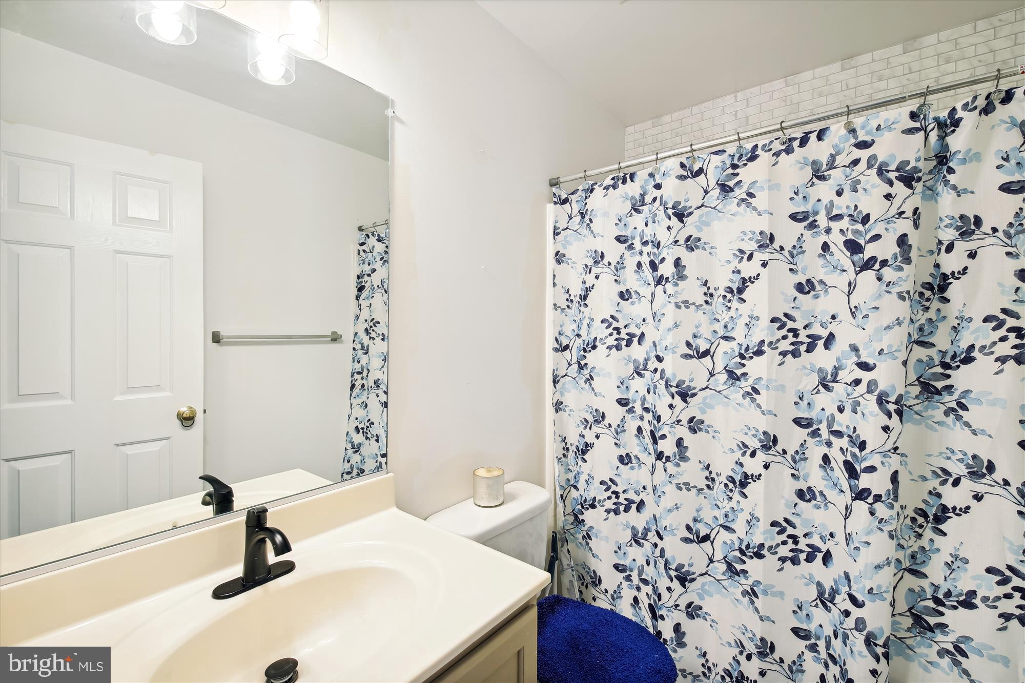 SHADOW HILLS - Residential