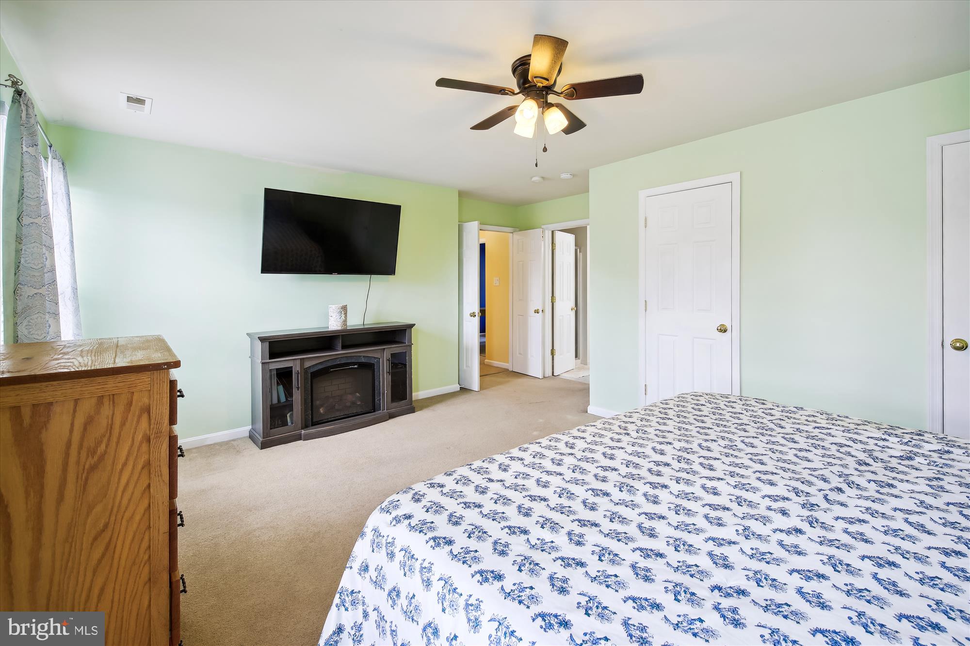 SHADOW HILLS - Residential