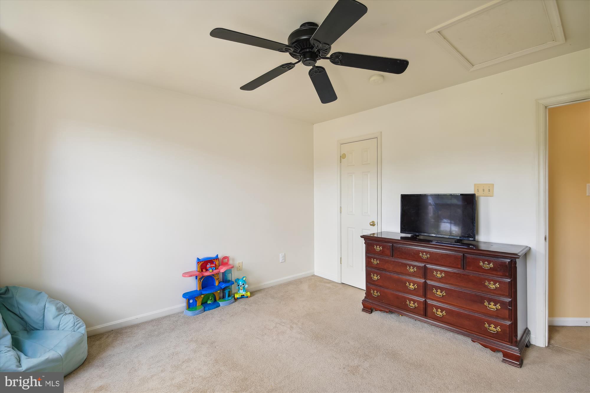 SHADOW HILLS - Residential