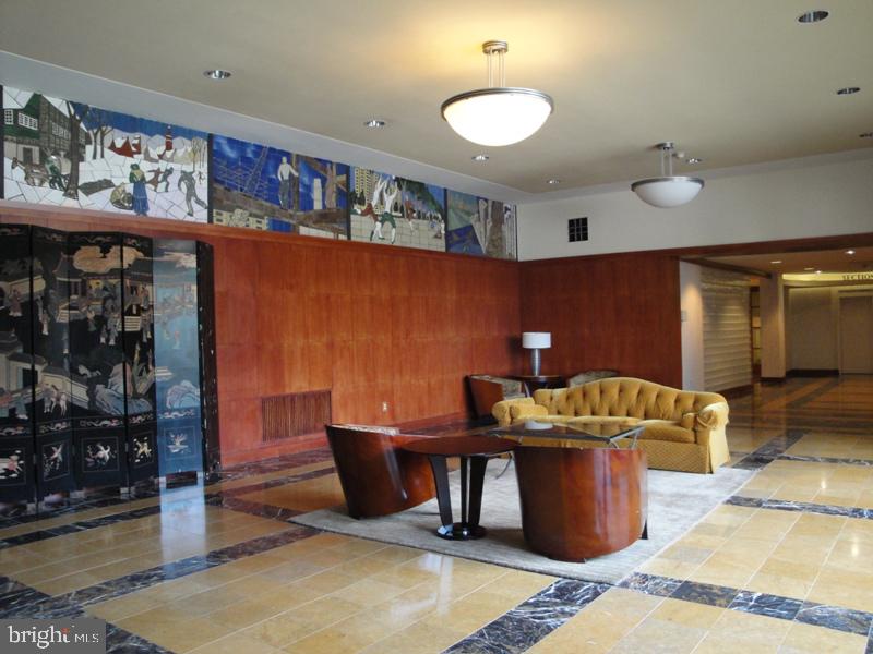 ART MUSEUM AREA - Residential