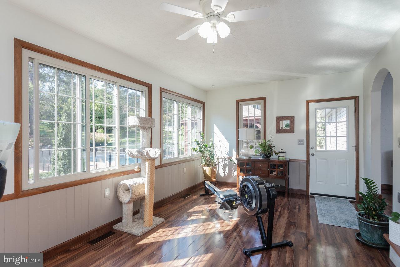 LAKEWOOD - Residential