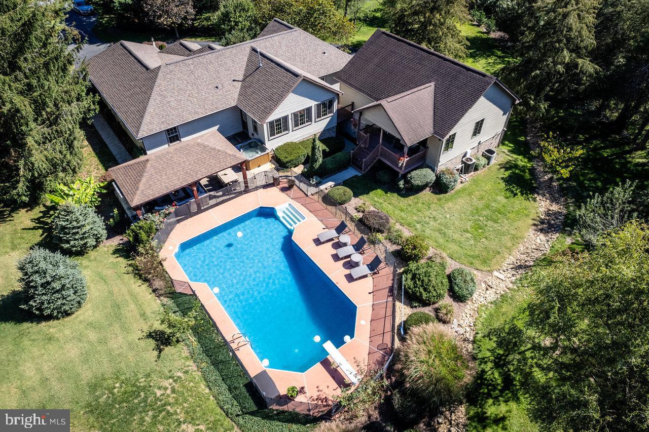 LAKEWOOD - Residential