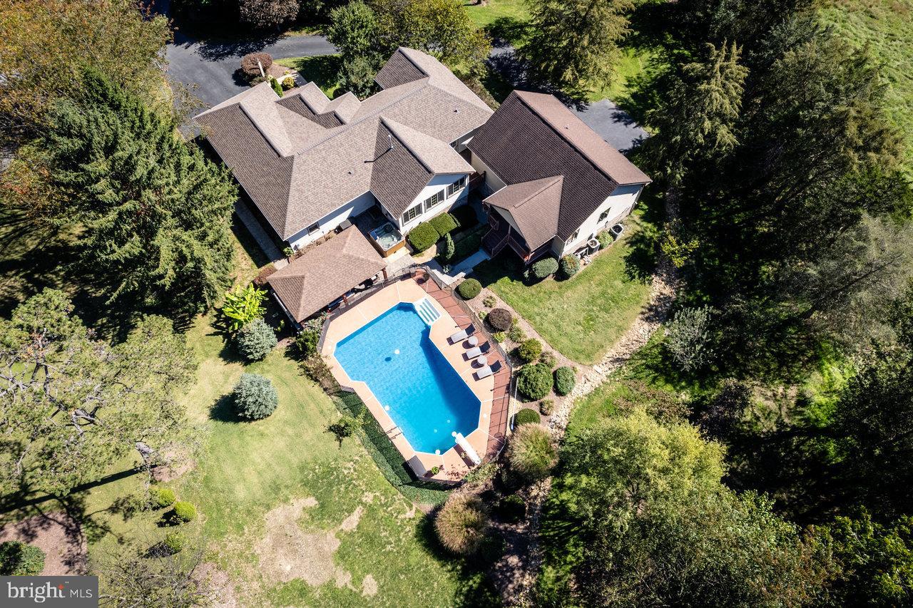 LAKEWOOD - Residential