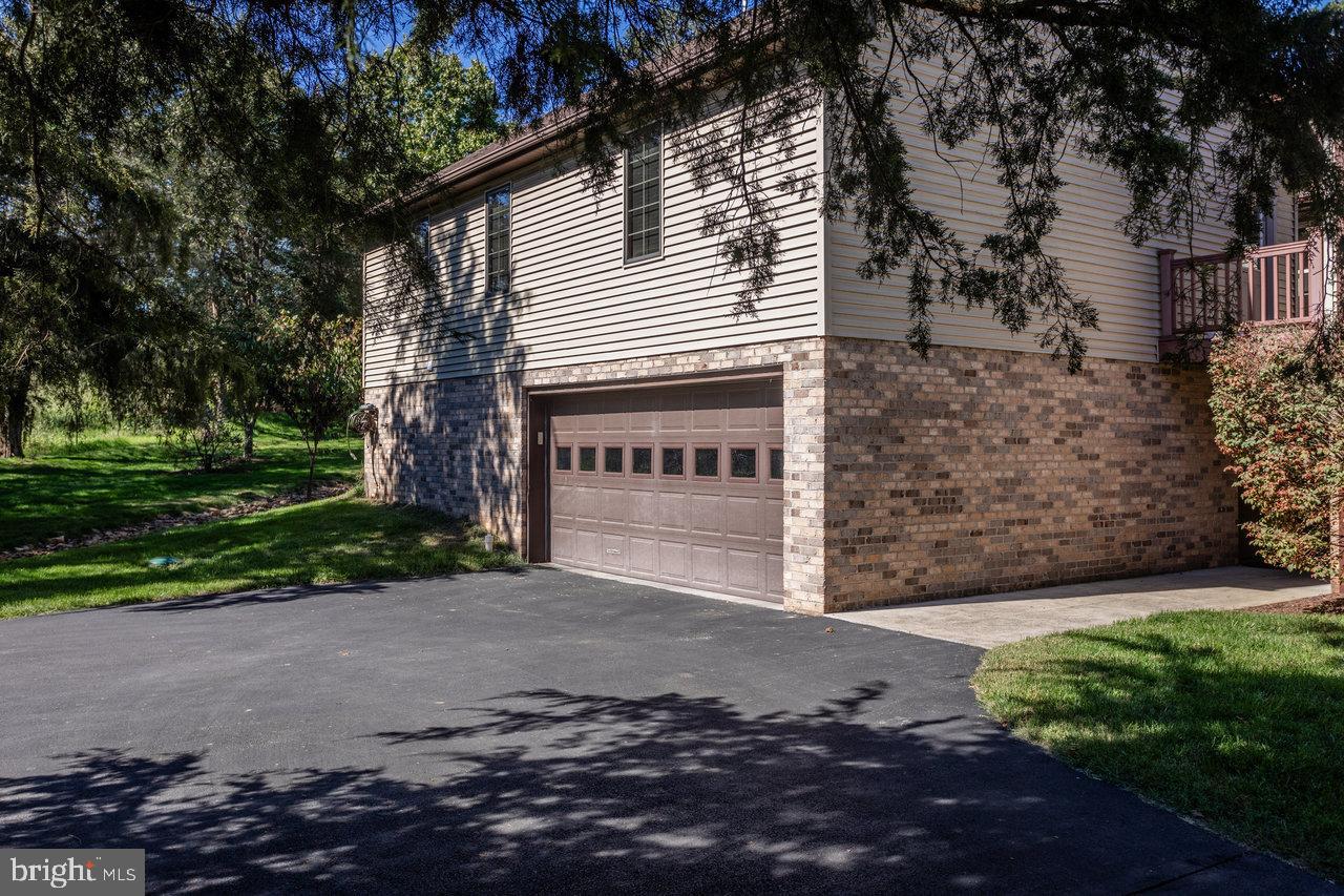 LAKEWOOD - Residential