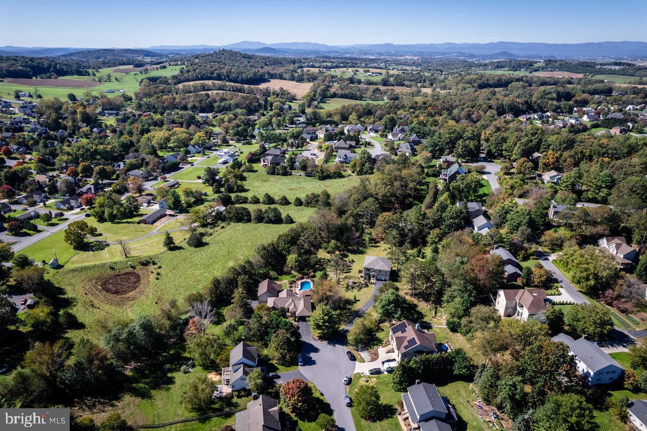 LAKEWOOD - Residential