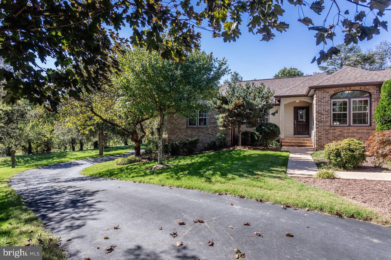 LAKEWOOD - Residential