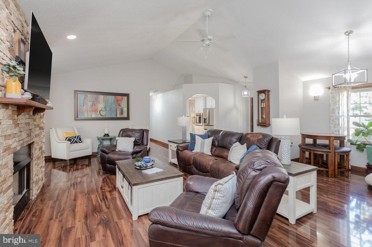 LAKEWOOD - Residential