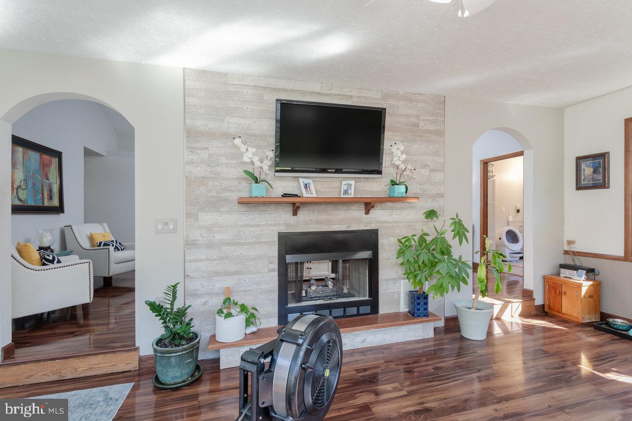 LAKEWOOD - Residential