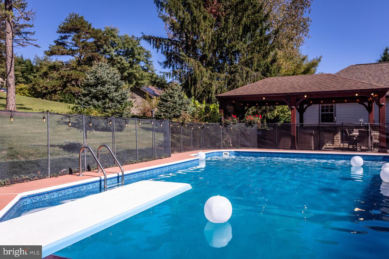 LAKEWOOD - Residential