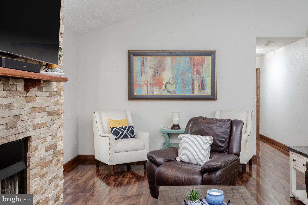 LAKEWOOD - Residential