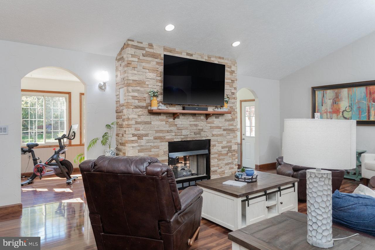 LAKEWOOD - Residential