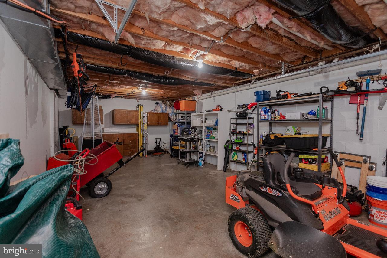 LAKEWOOD - Residential