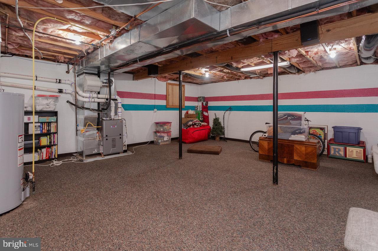 LAKEWOOD - Residential