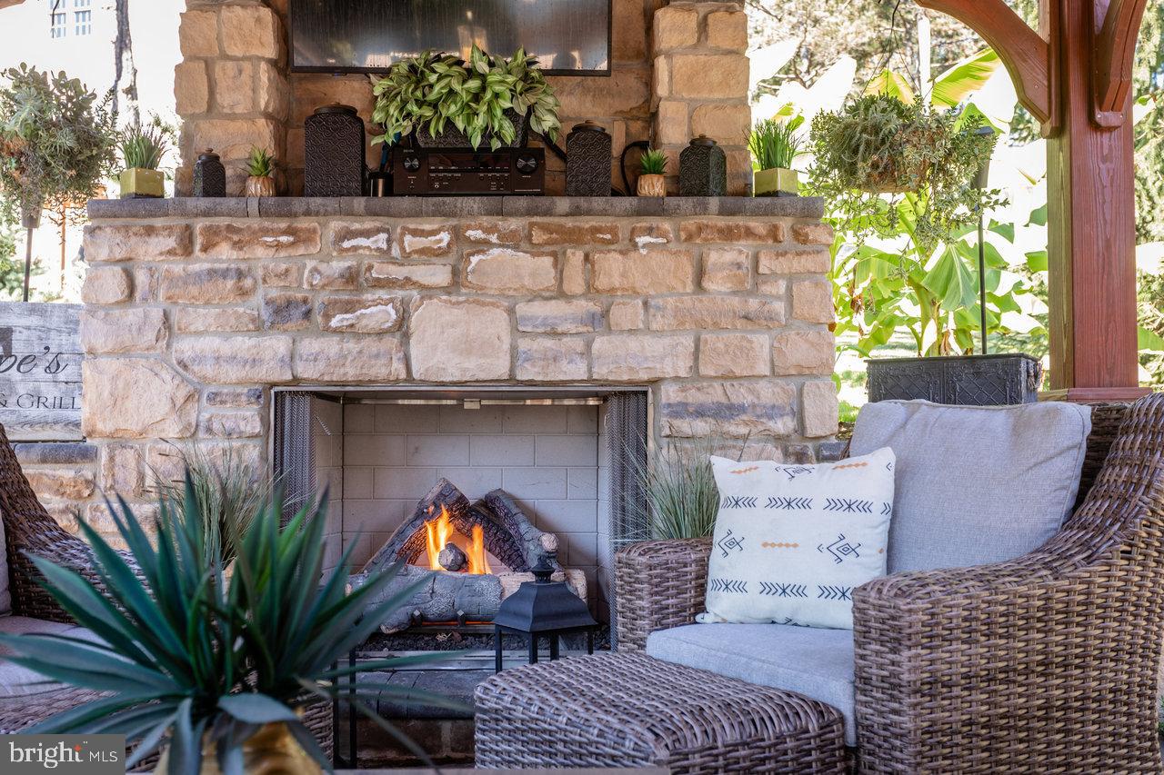 LAKEWOOD - Residential