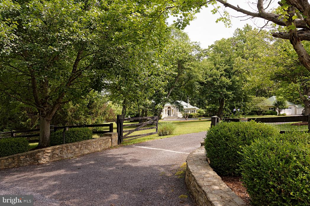 ATOKA CHASE - Residential