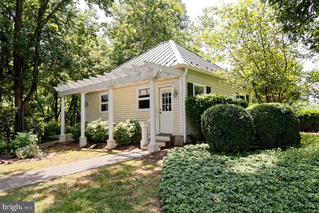 ATOKA CHASE - Residential