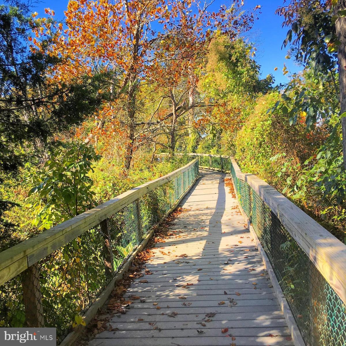 GUNSTON MANOR - Residential Lease