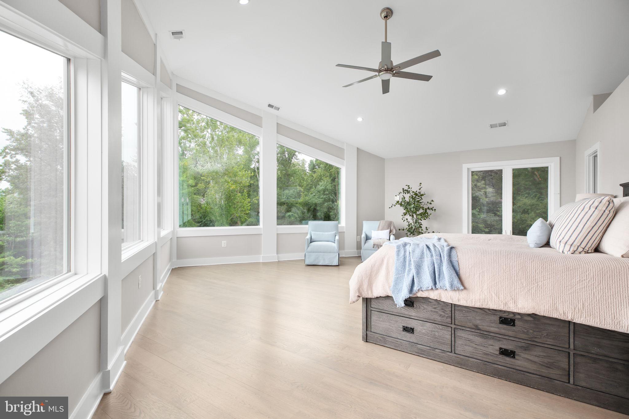 GUNSTON MANOR - Residential Lease