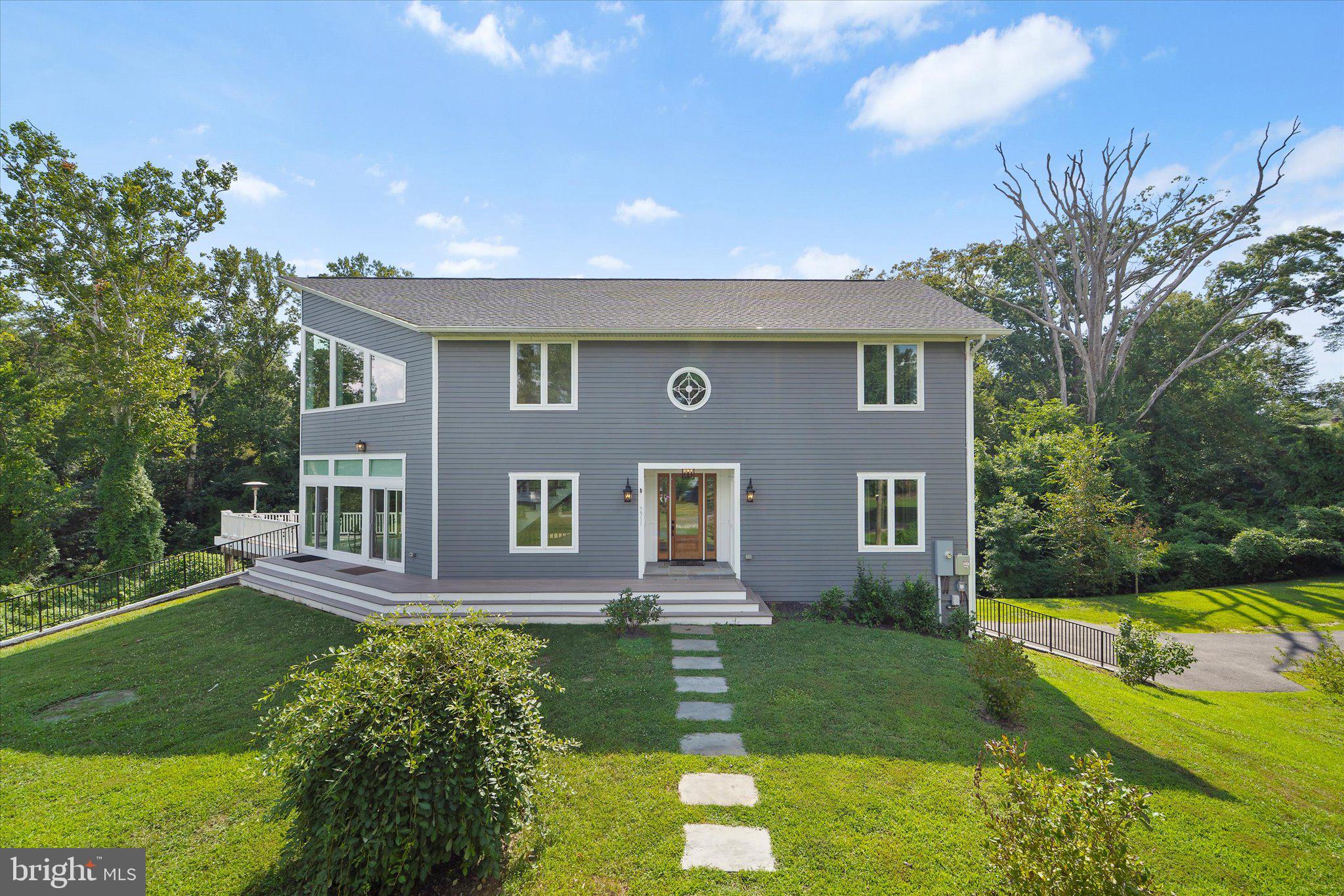 GUNSTON MANOR - Residential Lease