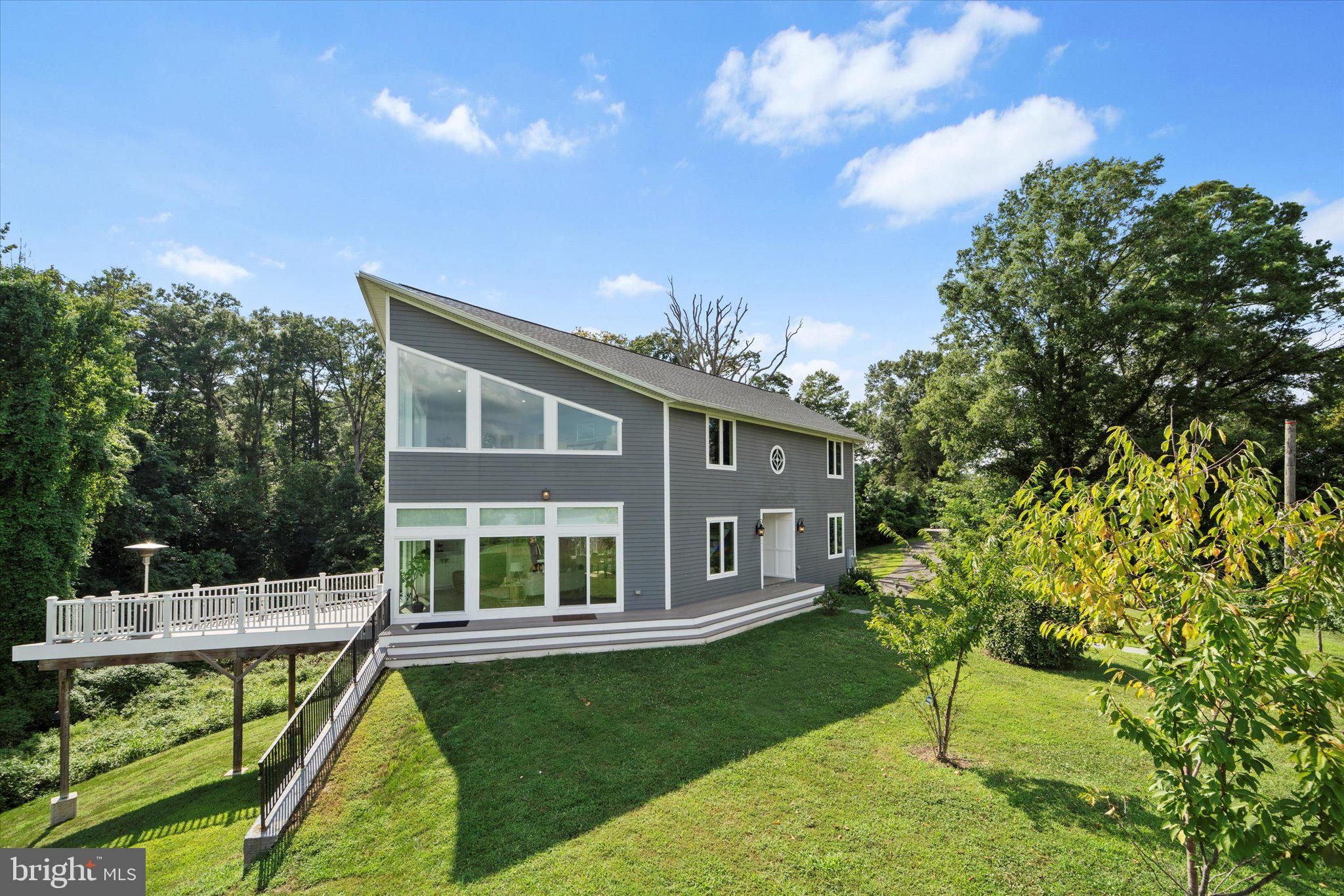 GUNSTON MANOR - Residential Lease