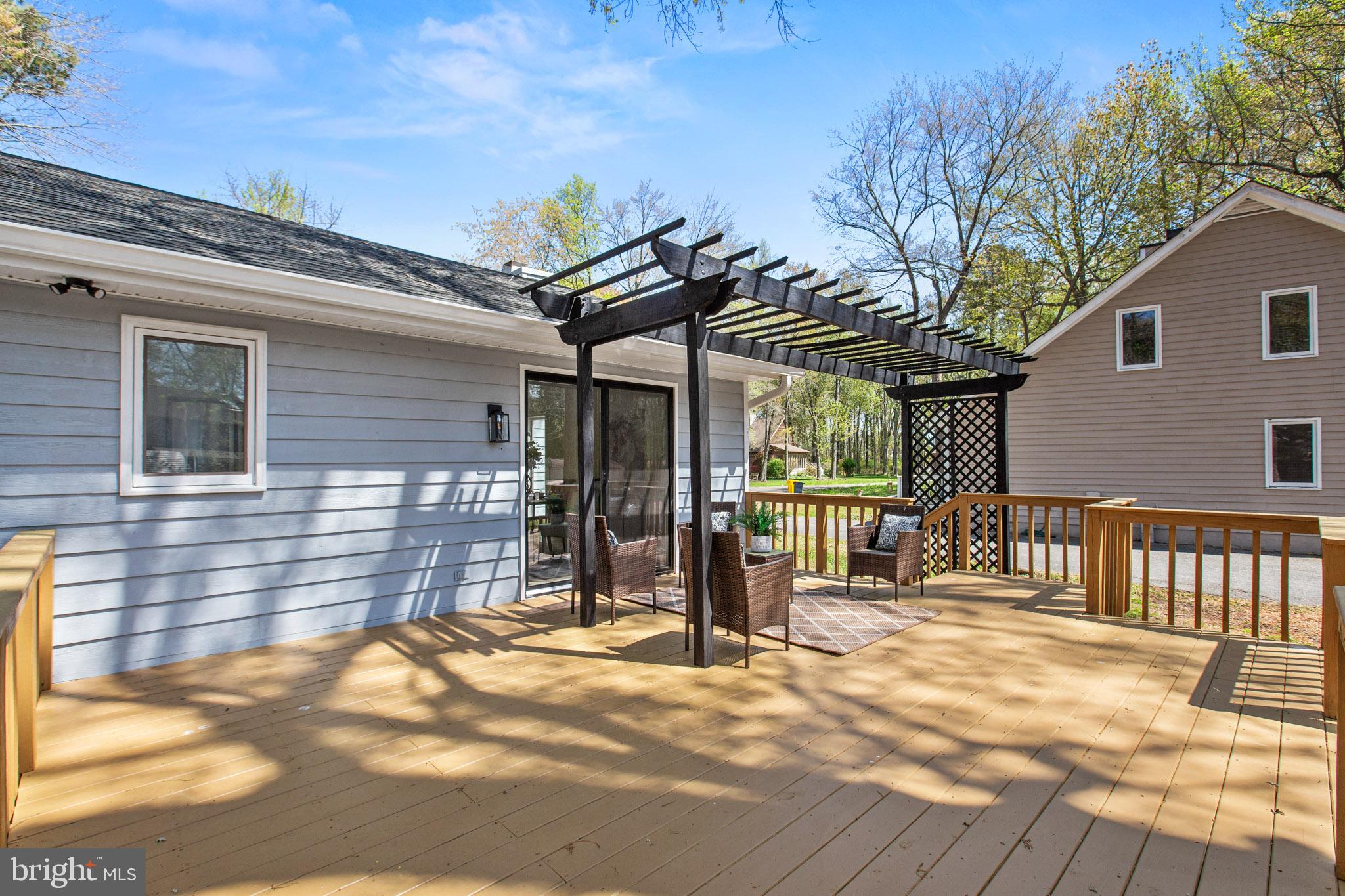 FRANKLIN MANOR BEACH - Residential