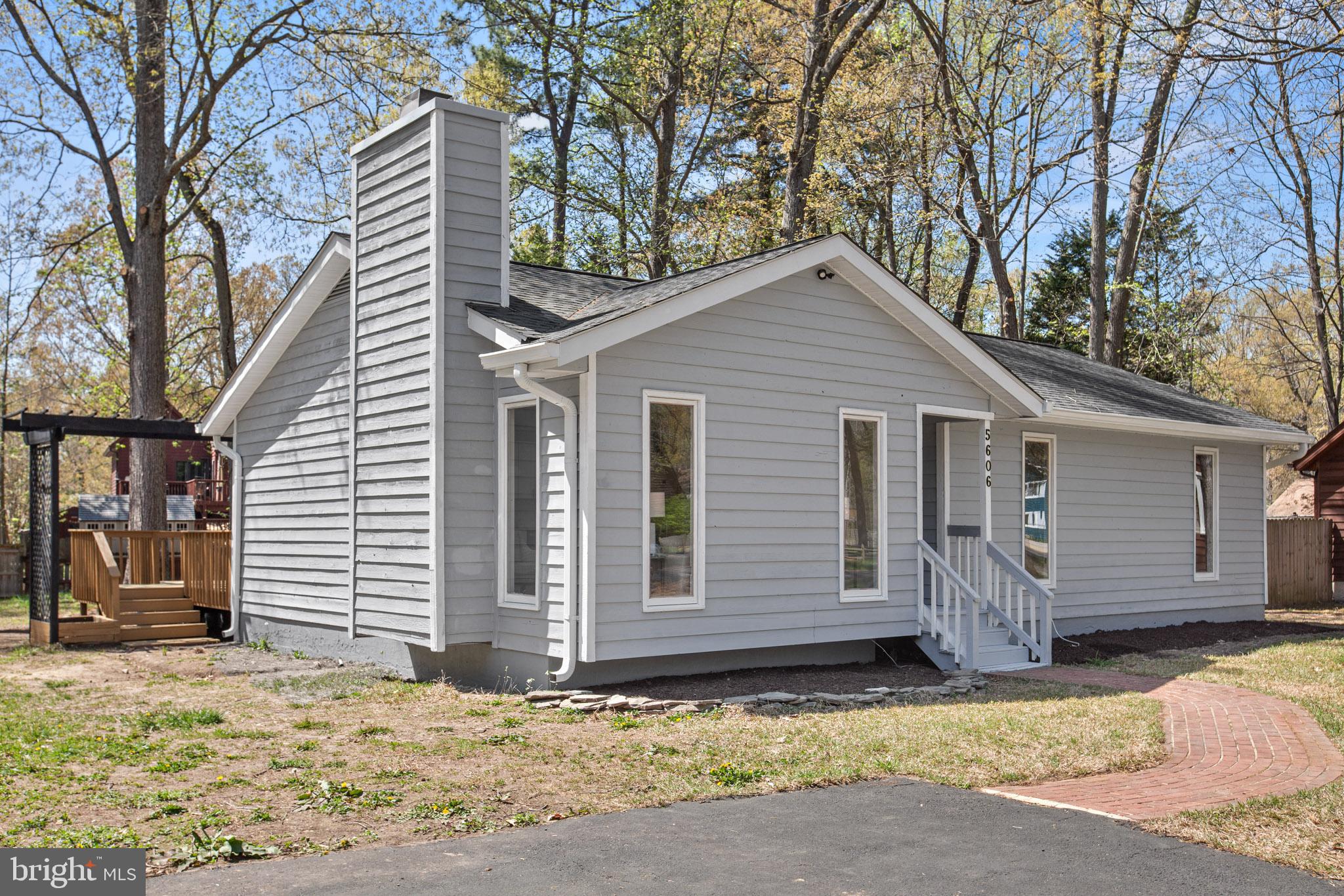 FRANKLIN MANOR BEACH - Residential