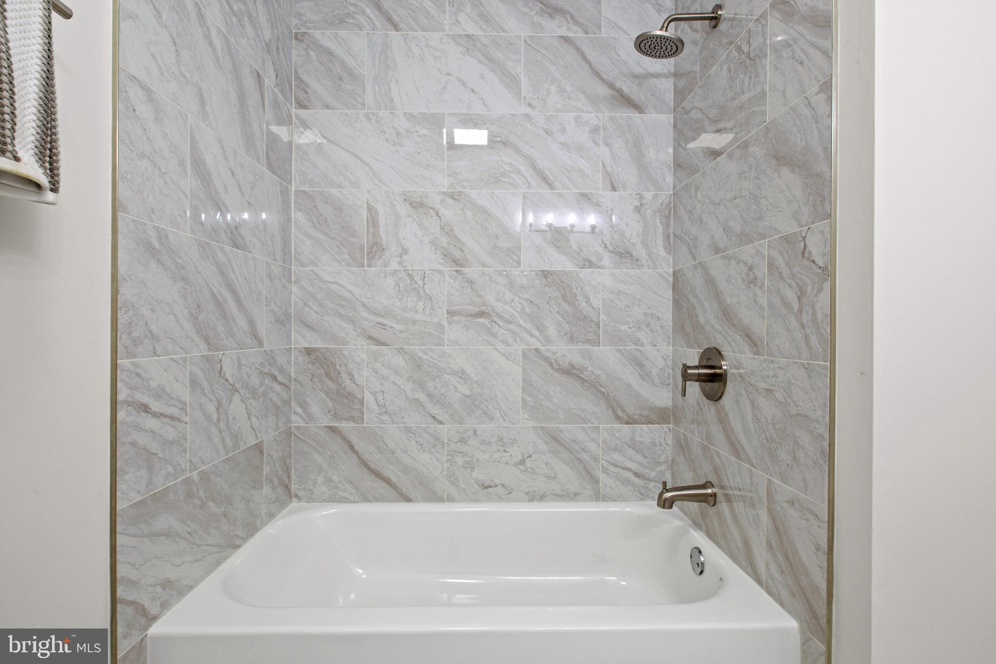 FRANKLIN MANOR BEACH - Residential