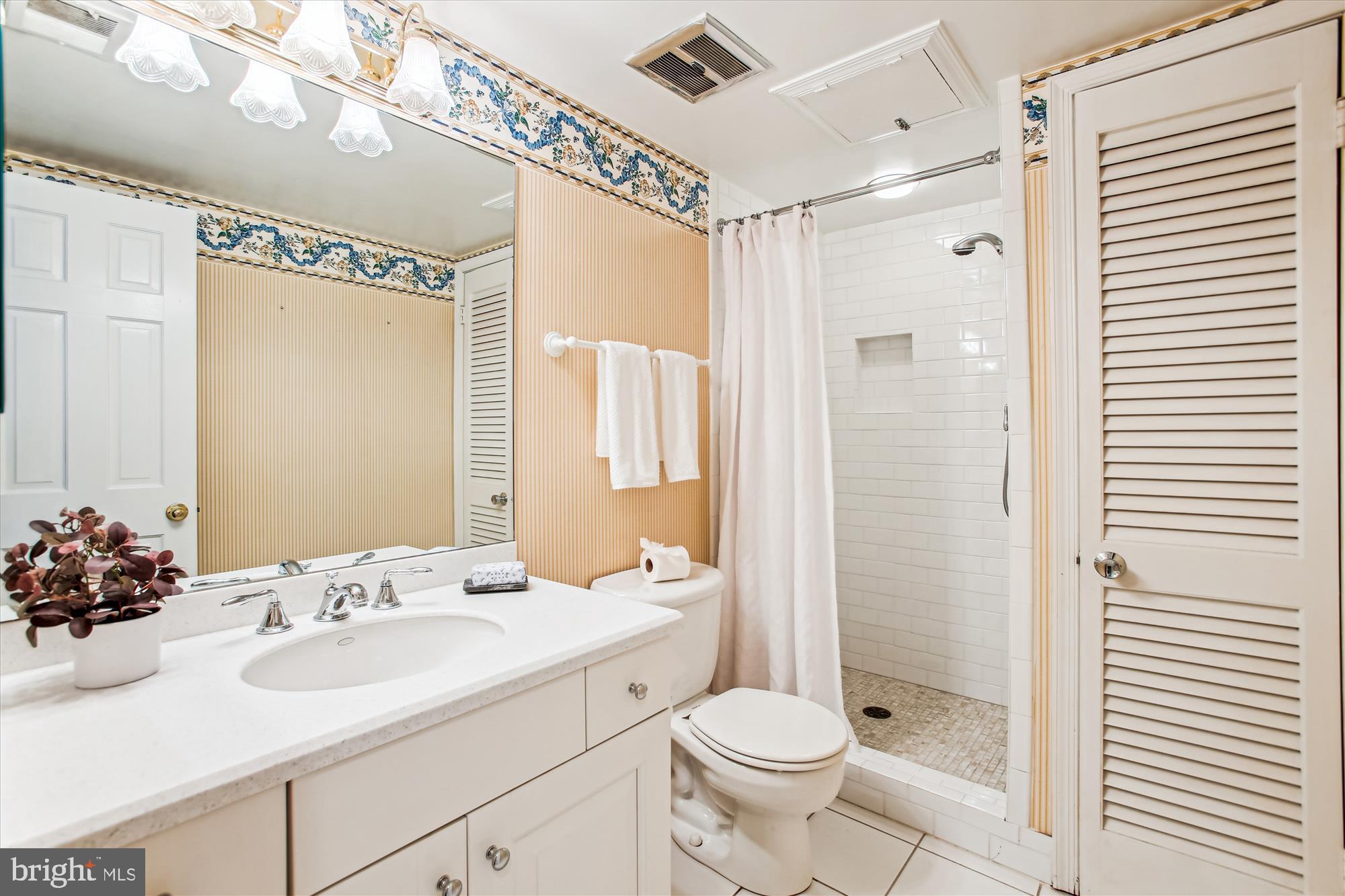 OLDE BELHAVEN TOWNE - Residential