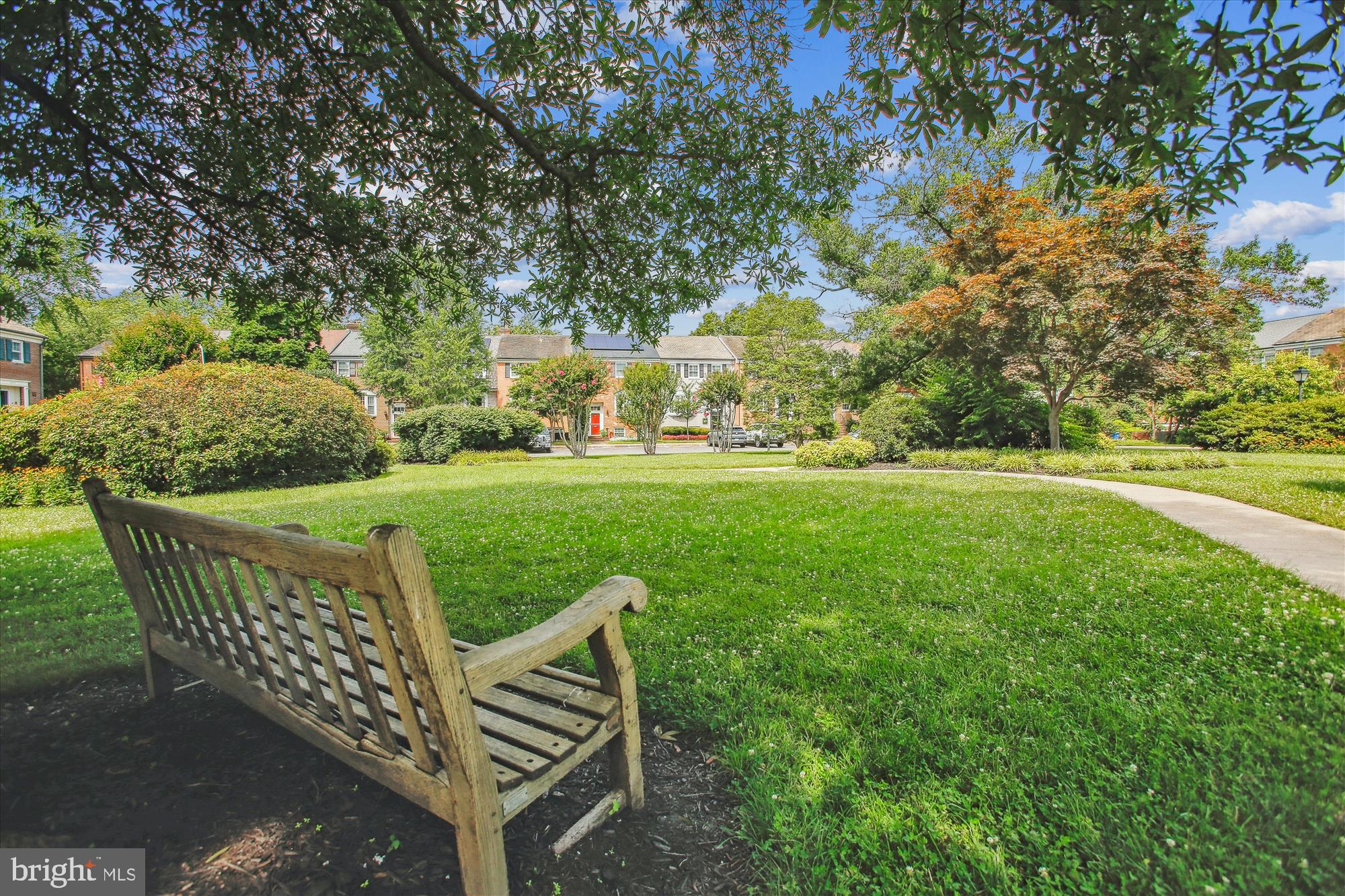 6334 GOLF COURSE SQUARE