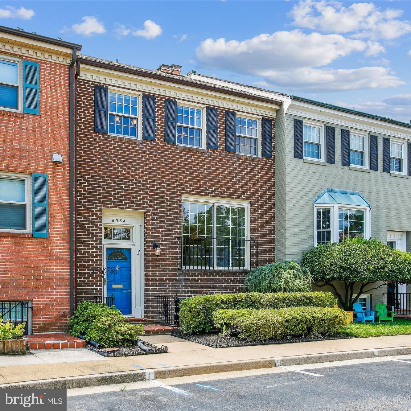 6334 GOLF COURSE SQUARE