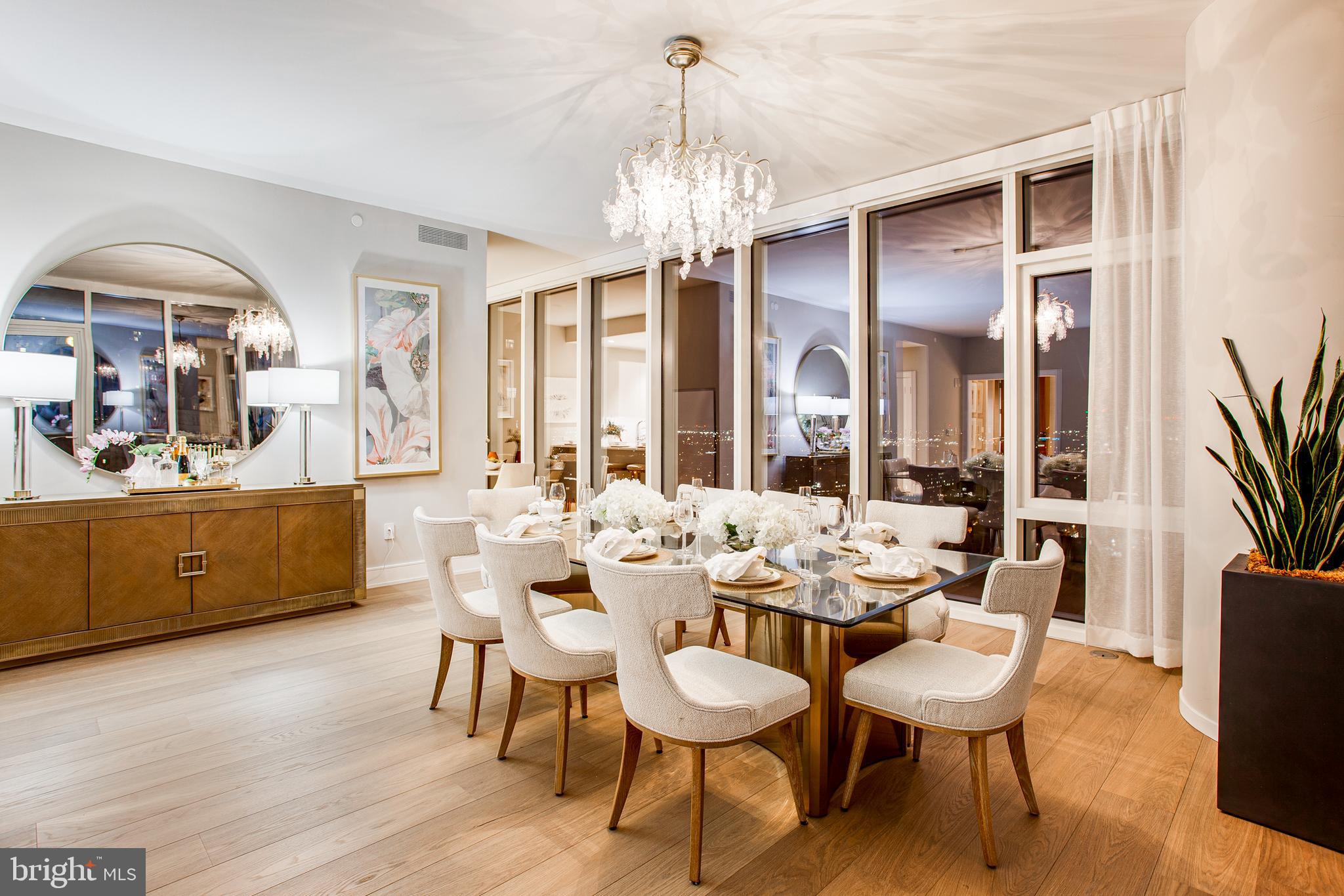 AVENUE OF THE ARTS - Residential