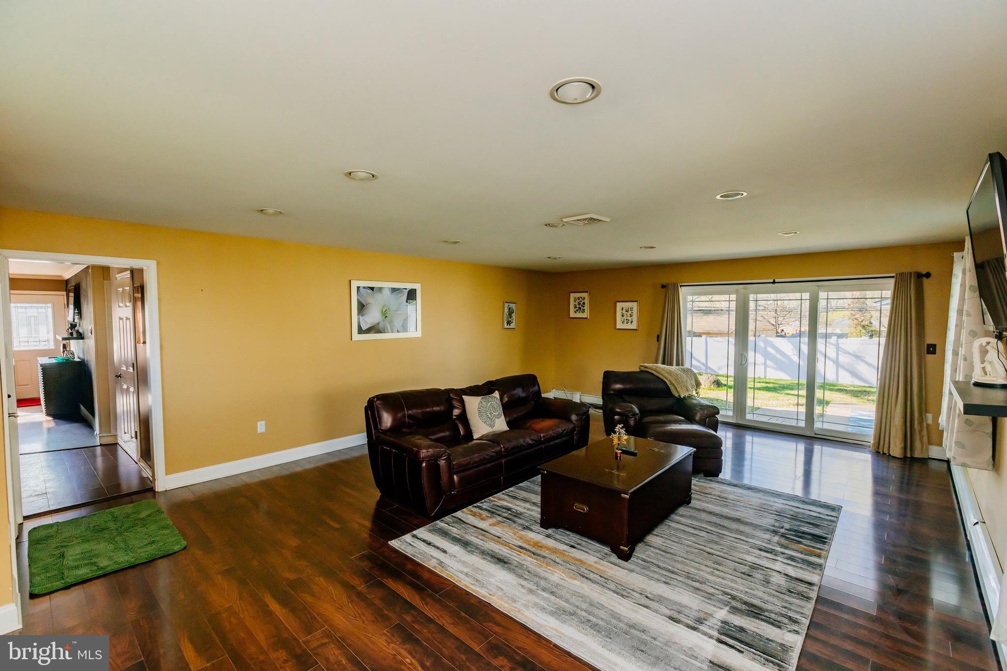 MAGNOLIA HILL - Residential